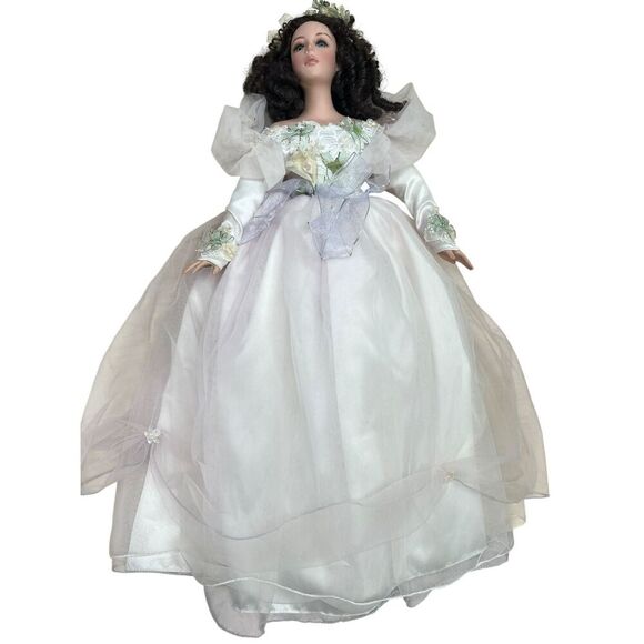 San Francisco Company Porcelain Angel Doll - Picture 3 of 8